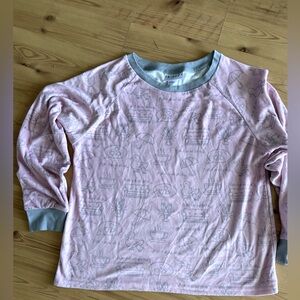 Friends women’s sleep shirt size small 4-6 pink and gray